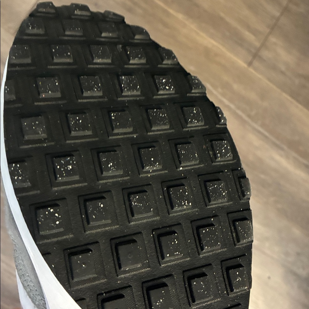 Men’s Nike Waffle Debut Sneaker Shoes (Grey Fog/White) - Picture 12 of 13